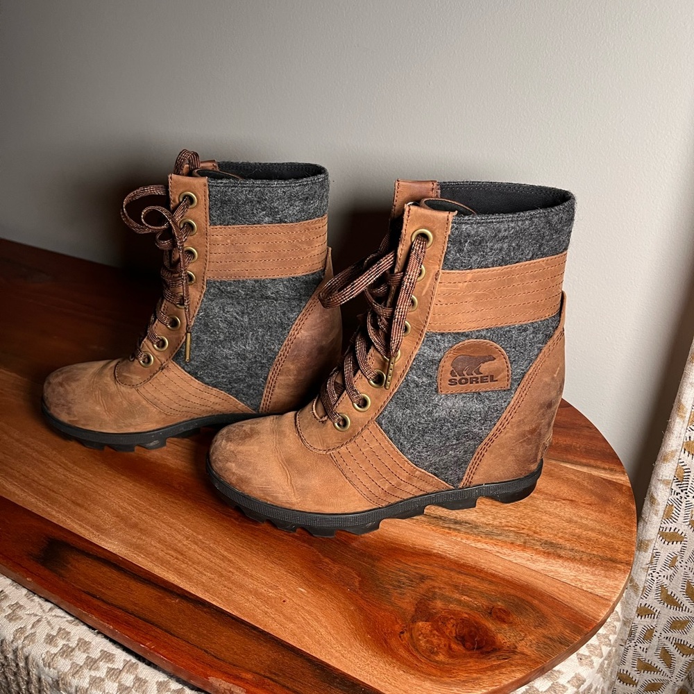 Sorel Lea‎ Wedge Boots Brown Leather Grey Felt Lace Up Ankle Boots Women